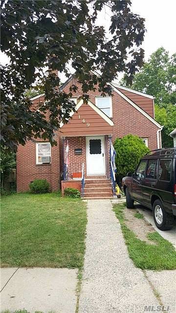 1st image of 149 E Pennywood Ave