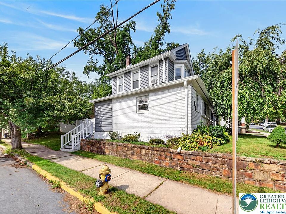 1st image of 903 Seneca St