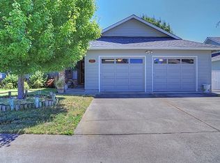 865 Delsie Dr, Grants Pass, OR