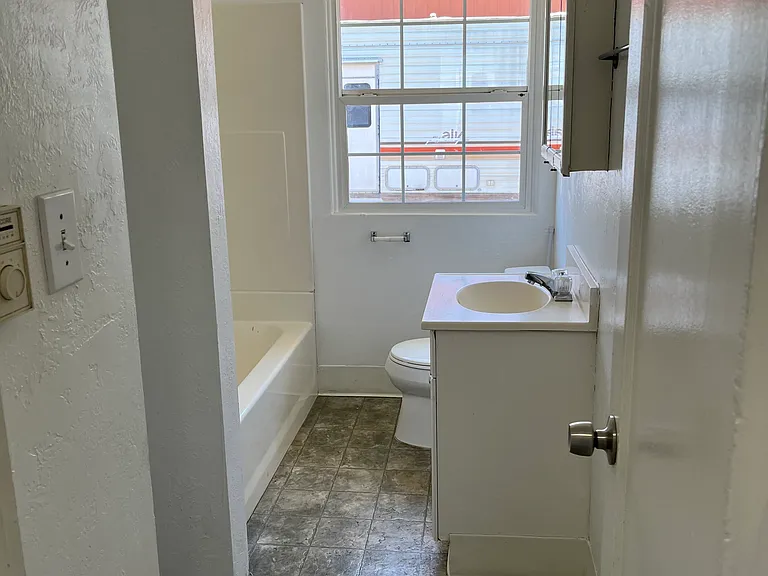 1510 Hickory St NE #1510 — Photo 8
