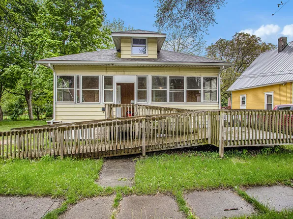 710 N Ionia St, Albion, MI 49224
