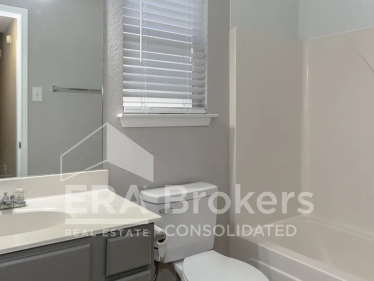 1614 Twisted Oak Dr #TWISTEDOAK1614 — Photo 20