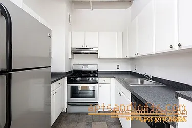 Rented by aptsandlofts.com
