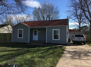 318 E 1st St, Deer Park, TX 77536