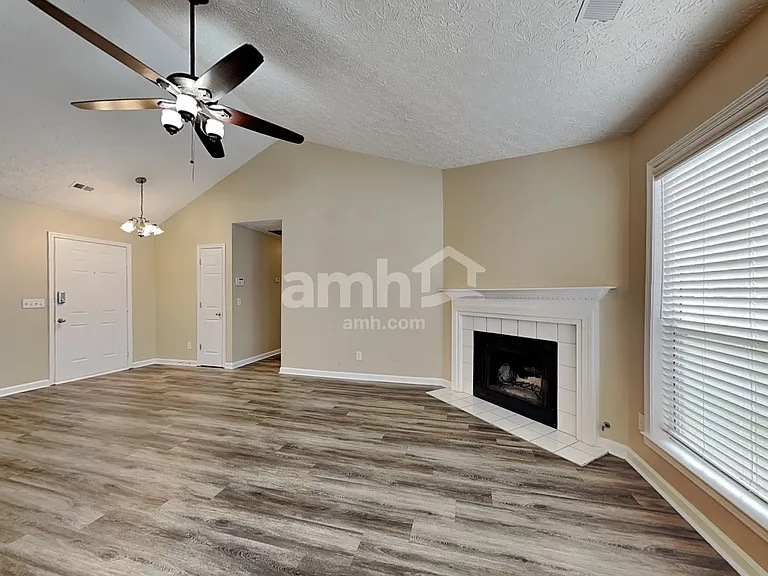 2510 Baysridge Dr NW — Photo 7