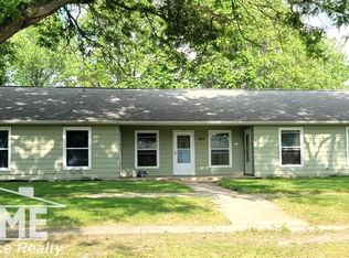 602 N Watkins, Perry, MI 48872