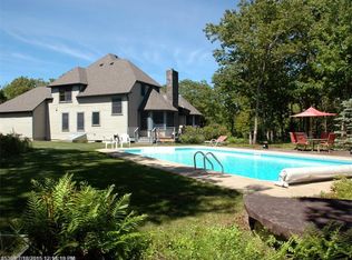 54 Ridgeway Dr, Bar Harbor, ME 04609