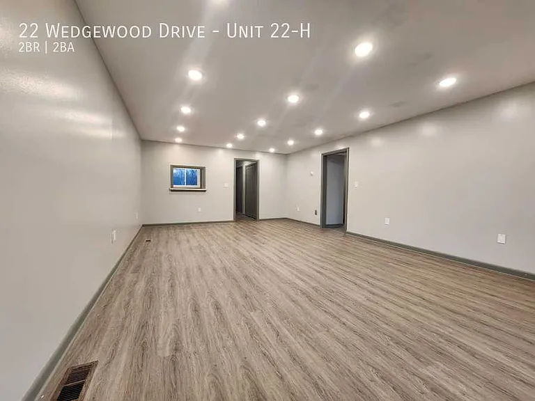 22 Wedgewood Dr #22-H — Photo 18