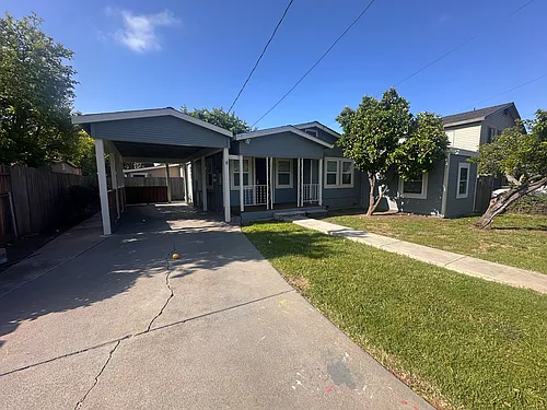 633 Springs Rd Photo 1