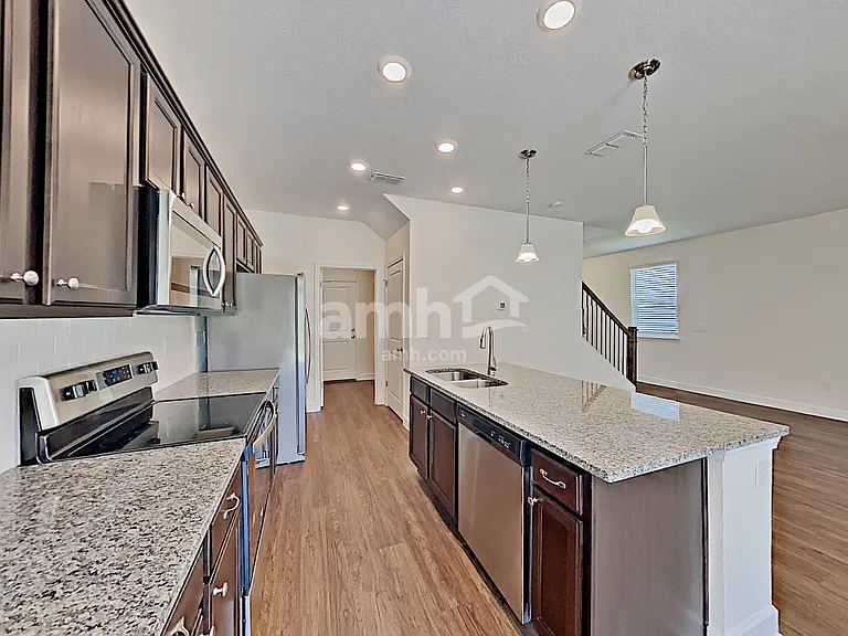 8559 Highfield Ave — Photo 3
