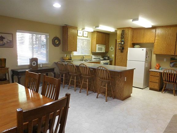 4th image of 532 Ponderosa Way