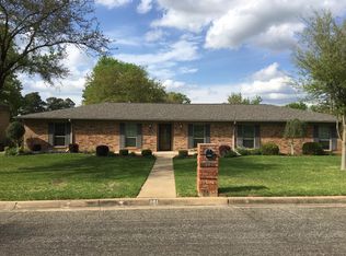 601 Berkshire Dr, Longview, TX 75605