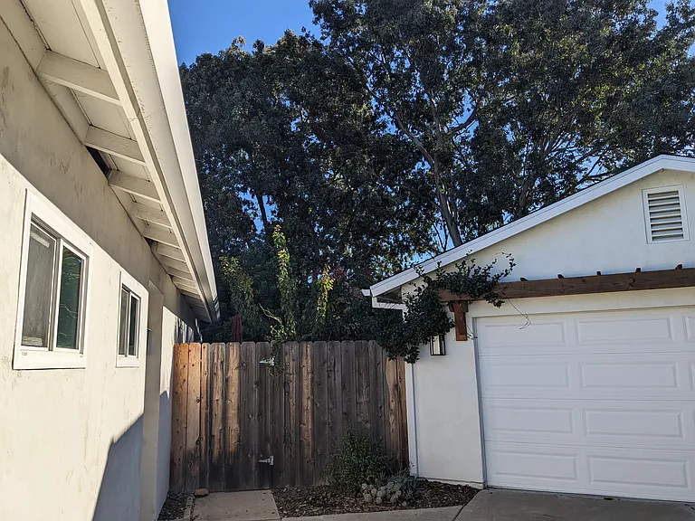 7193 Romford Ct — Photo 6