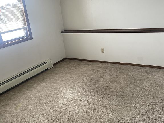 4th image of 1111 17th Ave W #1