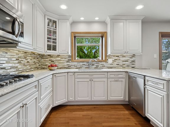 5th image of 8221 Arrowhead Ln