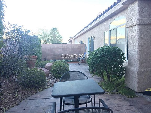 4th image of 9676 Emeraude Ave
