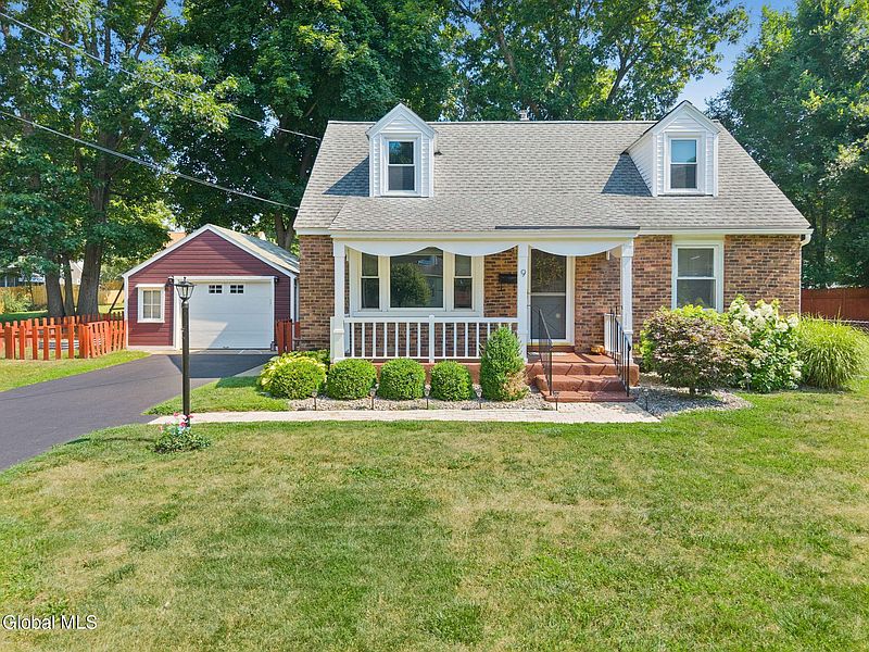2nd image of 9 Sutherland Drive