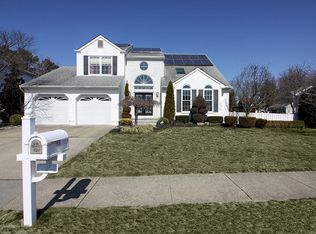 2 Jennifer Dr, Howell, NJ 07731