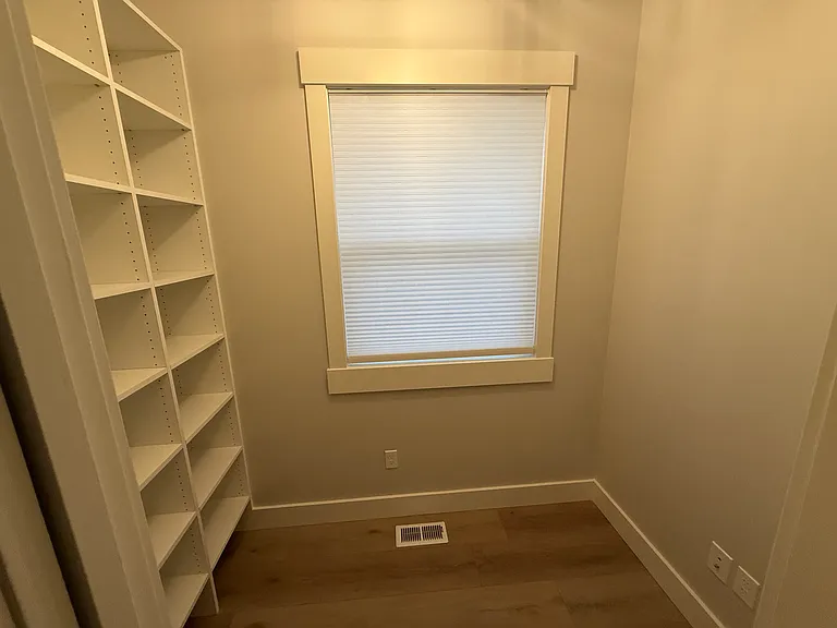 4518 Maple Ave — Photo 22
