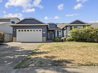 874 Meadow Dr, Molalla, OR 97038