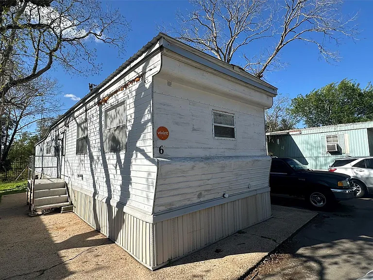 510 N Shirley St #6 — Photo 1