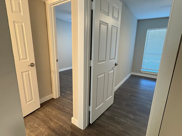 206 Rolling Hills Pl — Photo 11
