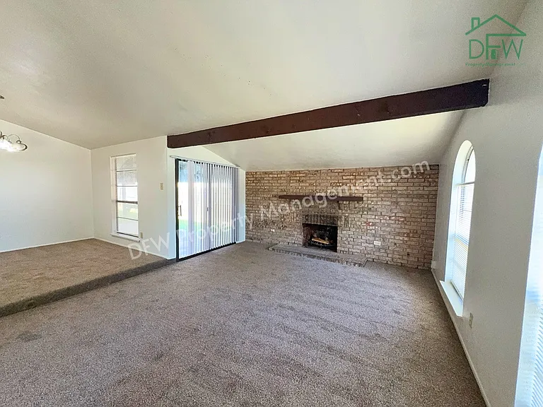 1336 Burmeister Rd — Photo 3