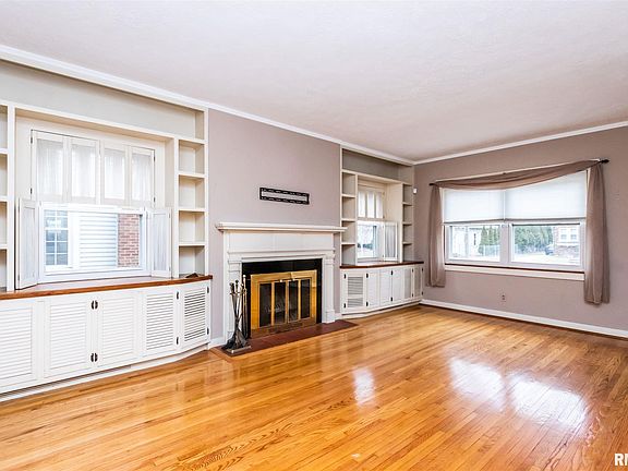5th image of 2617 W Moss Ave