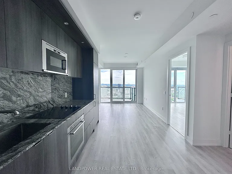 30 Inn On The Park Dr #3908 — Photo 1