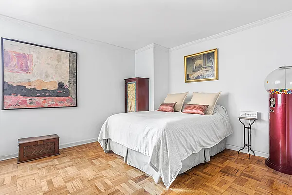 Rented by Corcoran | media 5