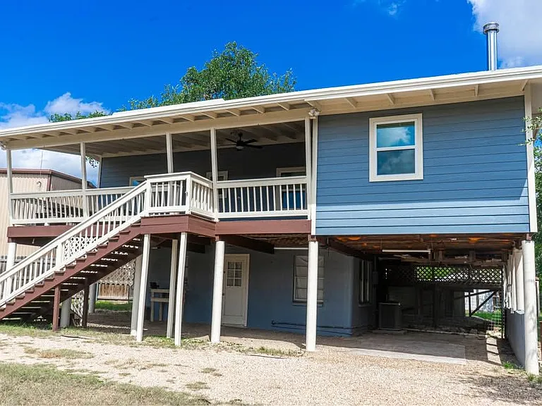 381 Timberline Trl — Photo 2