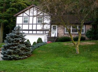 2896 Ridgecrest St SW, Byron Center, MI 49315