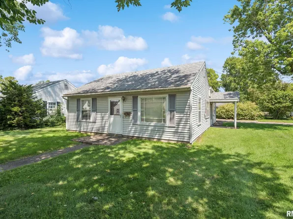 1 Carter Dr, Jacksonville, IL 62650