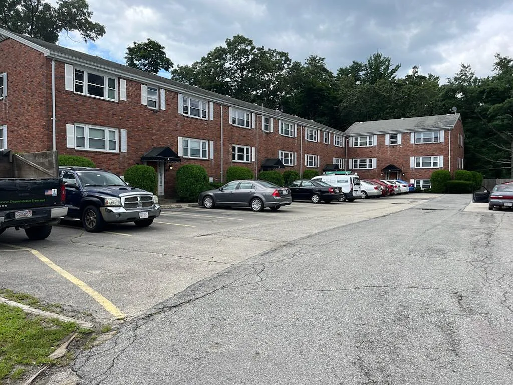 1 bed, $1,600 — Photo 1