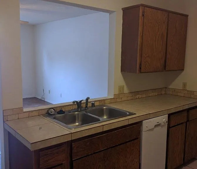 665 N Betty Jo Dr #AVAIL NOW — Photo 5