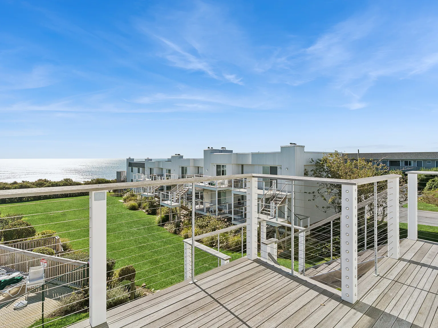 Oceanfront Bliss — Photo 2