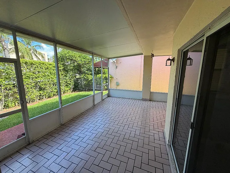 1117 SE 5th Ct — Photo 14