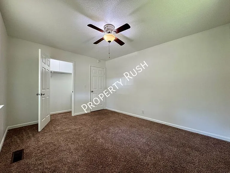 555 E Garden Farm Rd #B — Photo 11