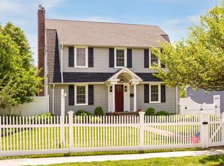 30 Grandview St, Huntington, NY 11743