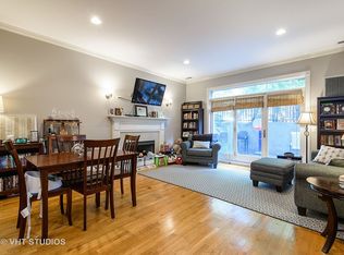 3514 N Fremont St APT 1F, Chicago, IL 60657