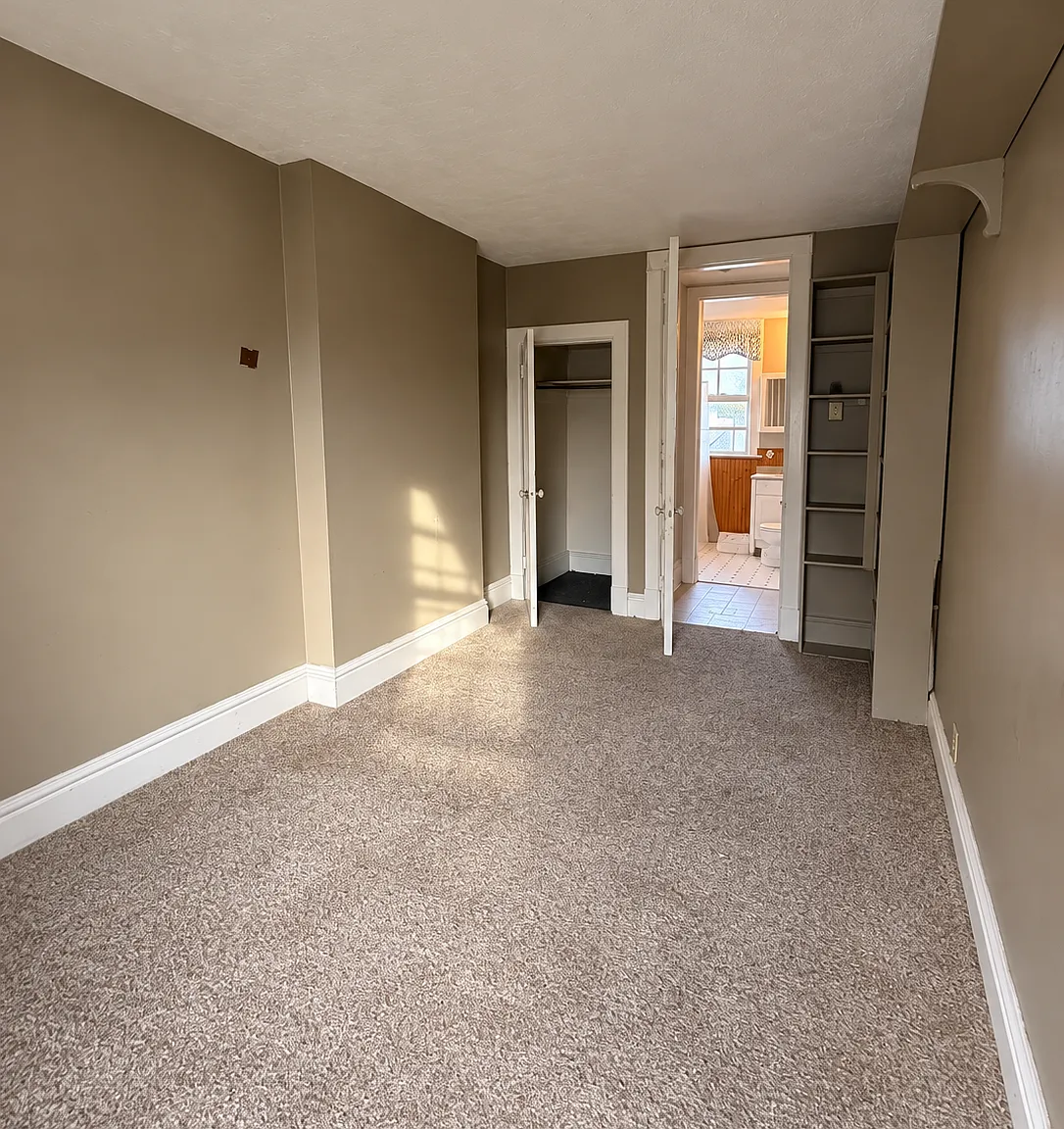1 bed, 700 sqft, $1,090 — Photo 2