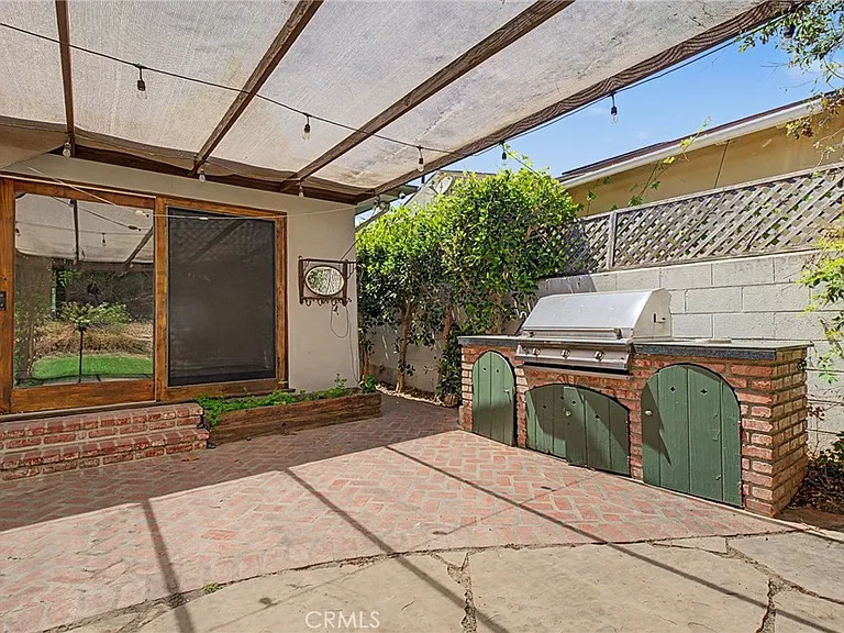 738 N Kenter Ave — Photo 39