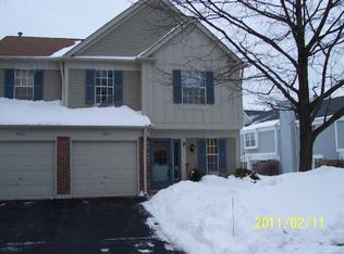 1525 Plum Ln, Westmont, IL