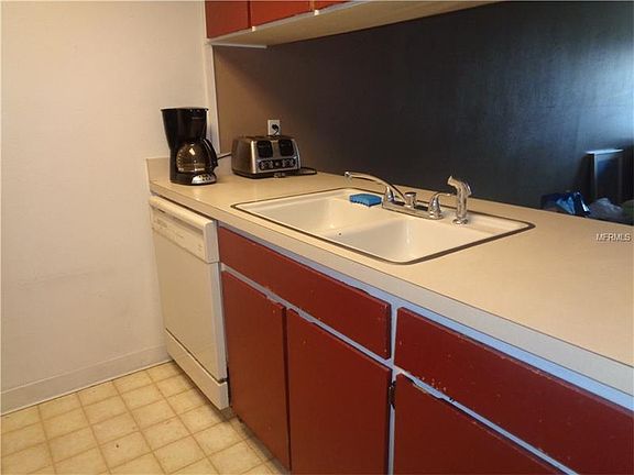 3rd image of 4845 W McElroy Ave