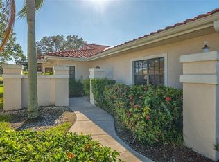 7320 Golf Pointe Cir, Sarasota, FL 34243