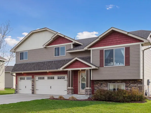1695 Hidden Trl, Mayer, MN 55360