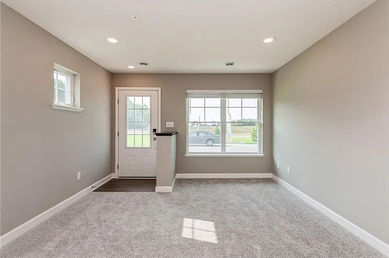 3 bed, 3.0 bath, 1800 sqft, $2,550 — Photo 4