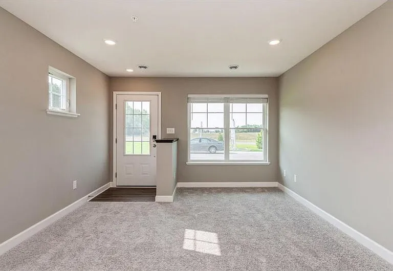 10634 Weston Way N — Photo 4