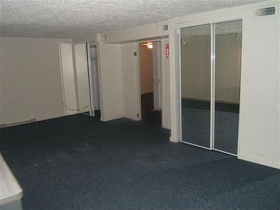 5th image of 1631 Chester Blvd