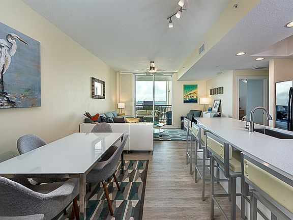 5th image of 800 N Tamiami Trl Unit 709